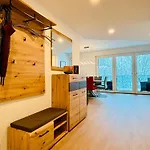 Duhner Allee 10, Suennsied